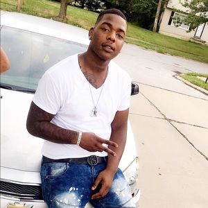 Meet your Posher, Armond